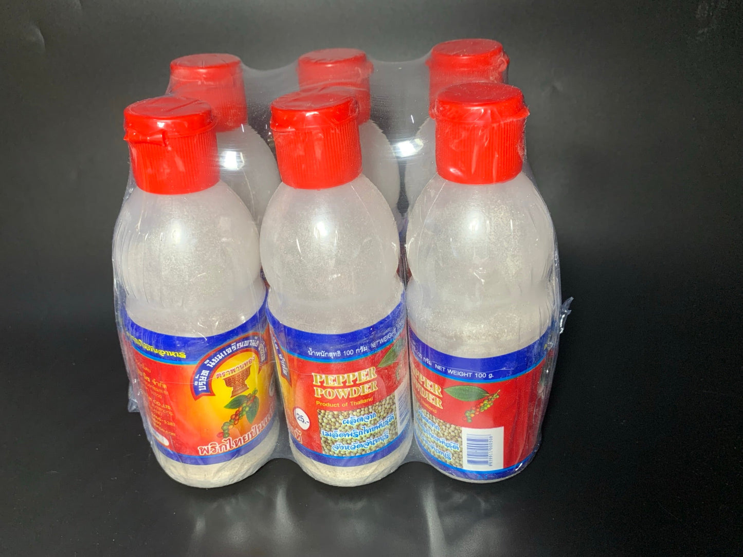 พริกไทยป่นขวด 1 แพ็ค 6 ขวด ขวดพลาสติก ตราพานทอง Pepper powder 1 pack 6 pcs plastic. - Niyomherb